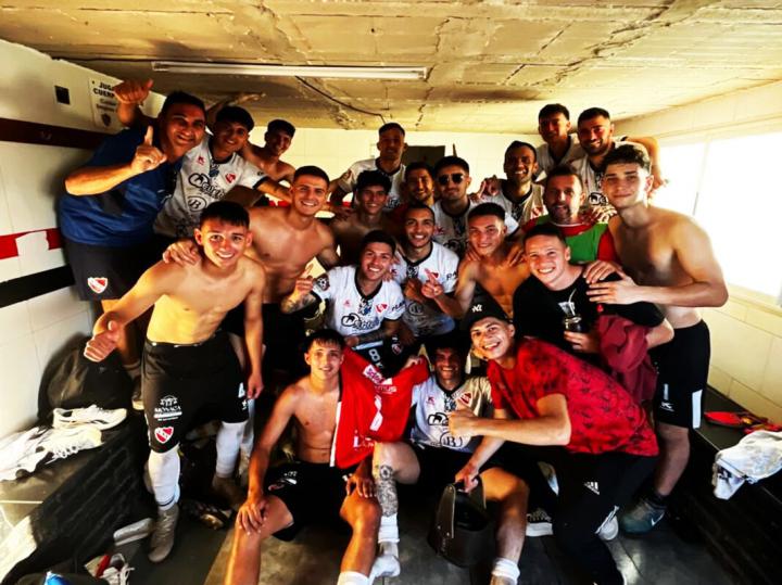 Triunfazo de Independiente para seguir prendido en la primera de liga santafesina