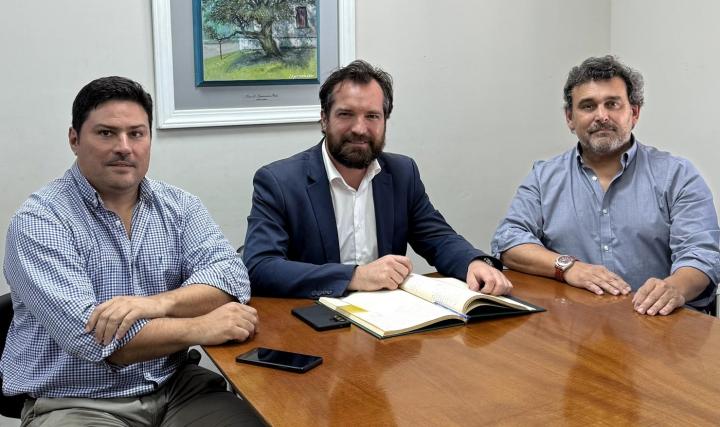 El Dr. Norberto Carosso asume como Secretario de Gobierno de la Municipalidad de Santo Tomé