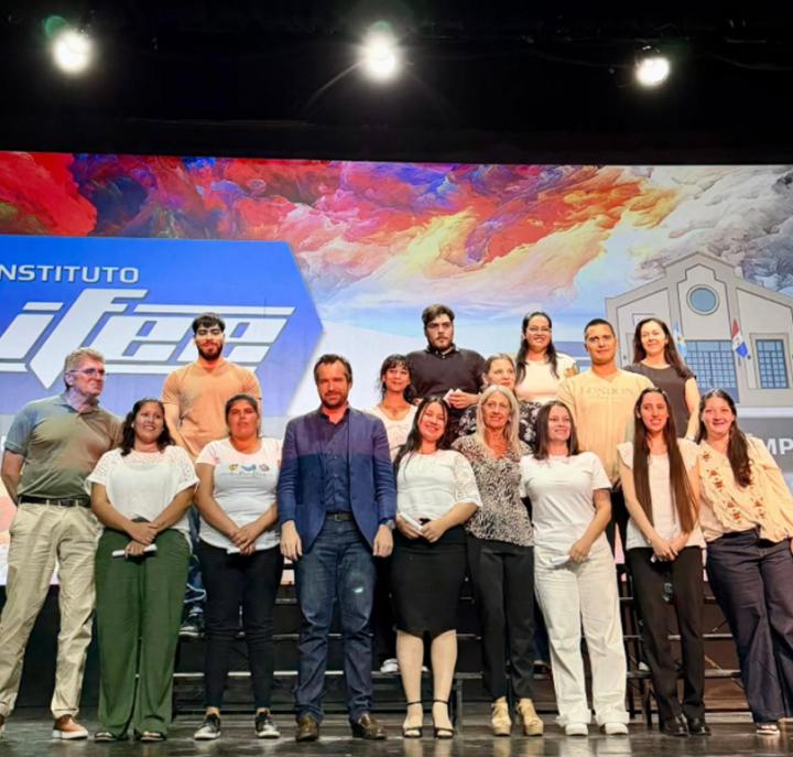 El IFEE llevó a cabo su acto de colación en el Centro Cultural 12 de Septiembre