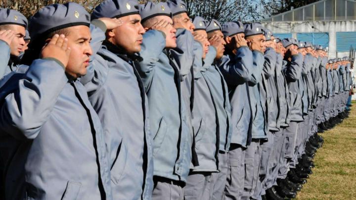 Proponen crear un Estatuto Laboral para el personal policial y penitenciario permitiendo su sindicalización