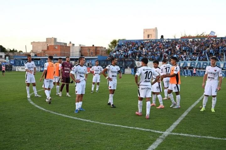 El sabalero perdió el invicto tras caer 3-1 ante San Telmo