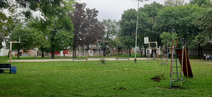 La vecinal Adelina Este prepara un festejo por el Día del Niño y avanza en mejoras de la plaza y la infraestructura barrial