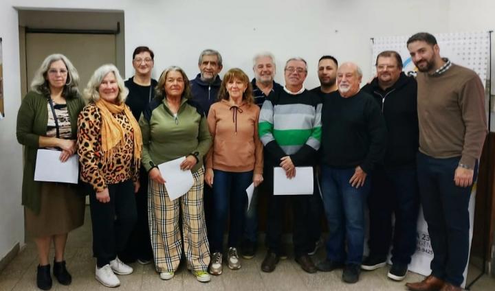 Los Jubilados Municipales de Asteom en alerta por la situación de IAPOS