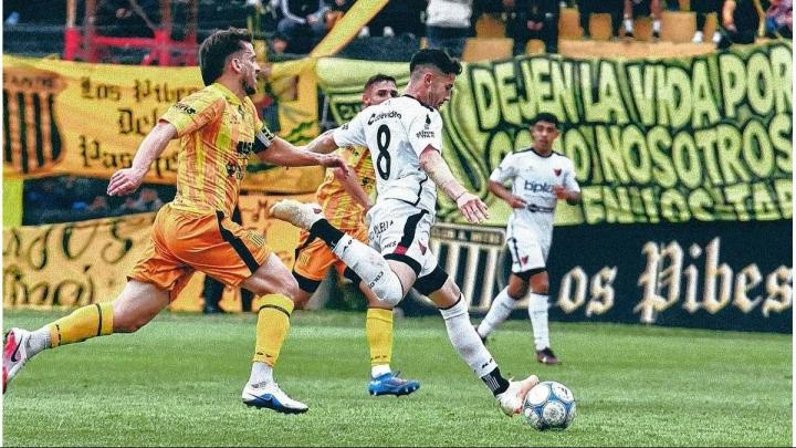 Colón fue de mayor a menor e igualó sin goles con Mitre