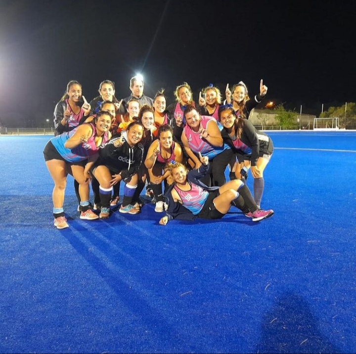 Hockey Femenino: Atenas dio el golpe en Segunda División derrotando a La Salle