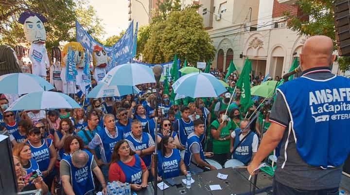 Amsafé insistió con mejores porcentajes, menos tramos y cláusula de actualización 