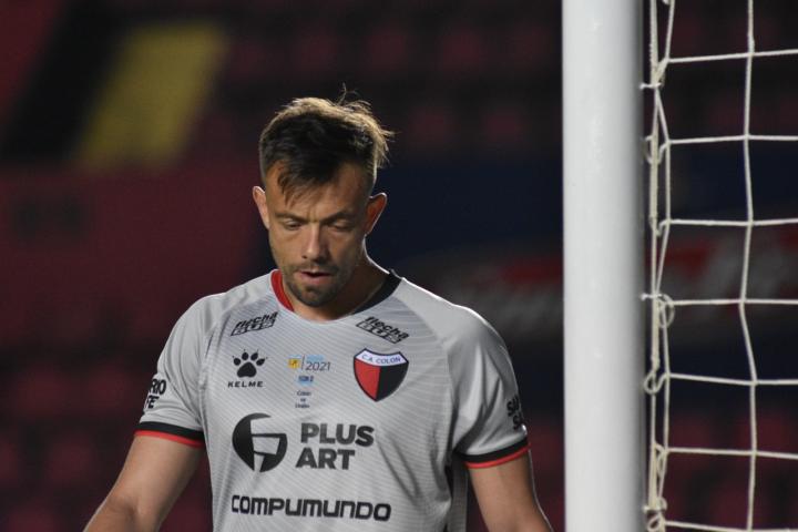 Burián descartado para el partido frente a Olimpia 