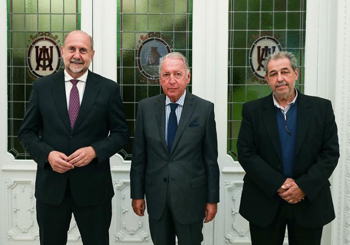 El gobernador Perotti se reunió con integrantes de la UIA