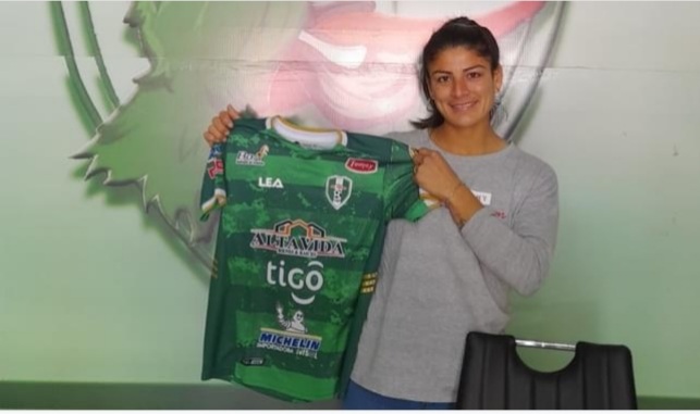 Fútbol femenino: La santotomesina Gabriela Pucheta ya se encuentra instalada en Bolivia y este sábado debuta en el Real Tomayapo