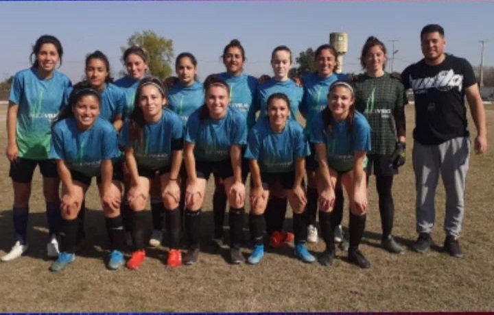 Fútbol femenino: Sauce Viejo se quedó con la victoria ante Peñarol 