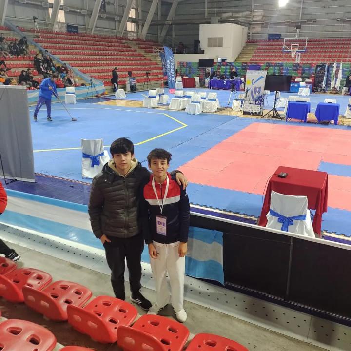 Joaquín Juncos Ghirardi y Agustín Ferrero triunfaron en el Encuentro de Taekwondo Nacional en San Luis 