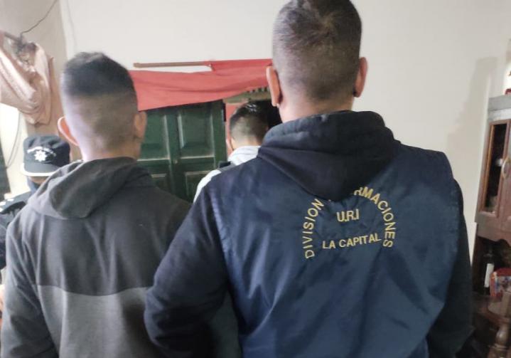 Allanamiento en Alto Verde por caravana de hinchas: detienen a un joven por convocarla