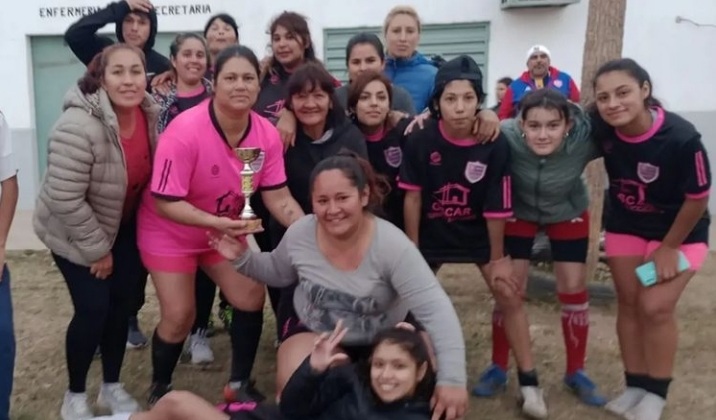 Fútbol femenino: Convocatoria de jugadoras desde los 12 años en el Club de Veteranos