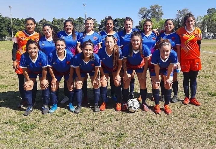 Fútbol femenino: En primera A Sauce Viejo le ganó a Las Flores II. Mientras que en la B Atenas cosechó otra derrota consecutiva