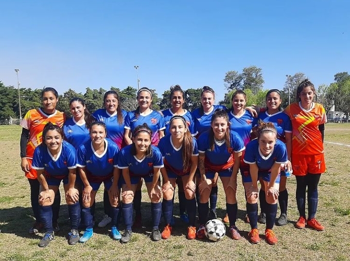 Fútbol femenino: Sauce Viejo venció 2 a 1 a Colón de Santa Fe