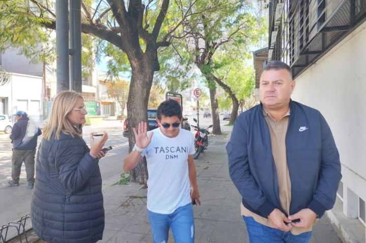 Ya comenzaron las negociaciones para la salida del Pulga Rodríguez 