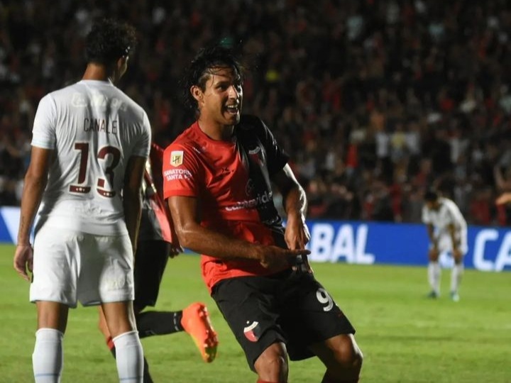 Colón: El sabalero perdió en su debut ante Lanús 