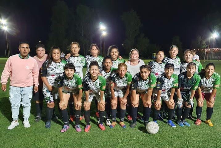 Fútbol:  Las inferiores y el femenino del Club Real Adelina palpitan su debut en la Liga Galvense 