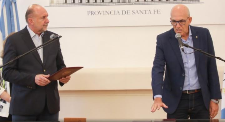 Víctor Debloc asumió como nuevo ministro de Educación de la provincia