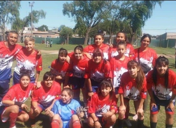 Fútbol femenino: En la primera B victoria de Los Piratitas ante Veteranos de Santo tomé. Atenas empató 0 a 0 ante El Cadi