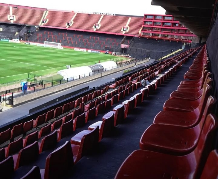 Colón: Ya comenzó la venta de palcos y plateas para el partido ante Vélez Sarsfield 