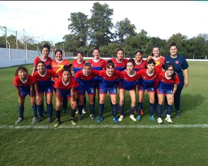 Fútbol femenino: En la A Vecinal Gálvez igualó 0 a 0 ante La Salle en primera. Mientras que en reserva ganó por 1 a 0