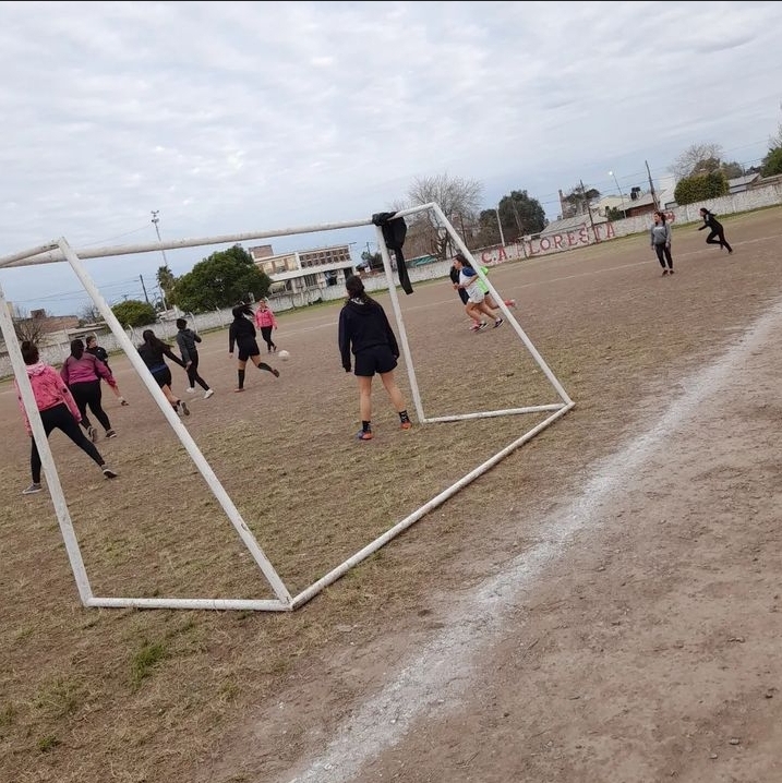 Abren las inscripciones para formar parte de los equipos de fútbol femenino de Floresta