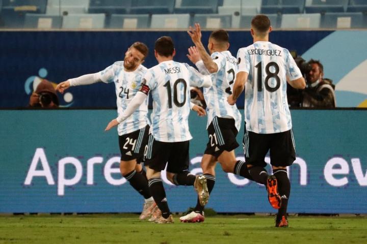 Argentina goleó y jugará los cuartos frente a Ecuador 
