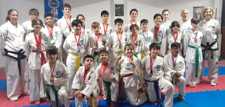 Taekwondo: La escuela de Patricia Peretti participó del Torneo Apertura Santa Fe Copa ASTITF