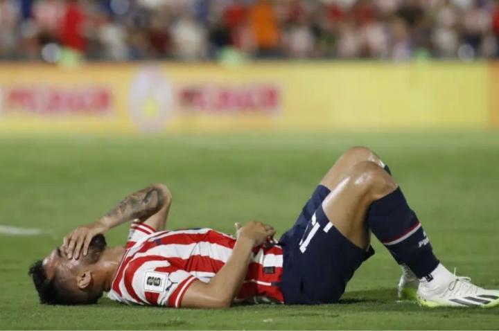 Malas noticias para Colón: Alberto Espínola sufrió una grave lesión