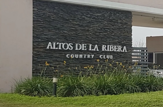 Condenaron a cuatro años de prisión a una mujer que integraba la asociación ilícita que cometió dos robos en el country Altos de la Ribera