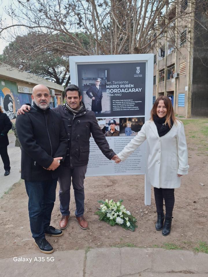 Se llevó a cabo este jueves el acto homenaje al Primer Teniente Bordagaray. 