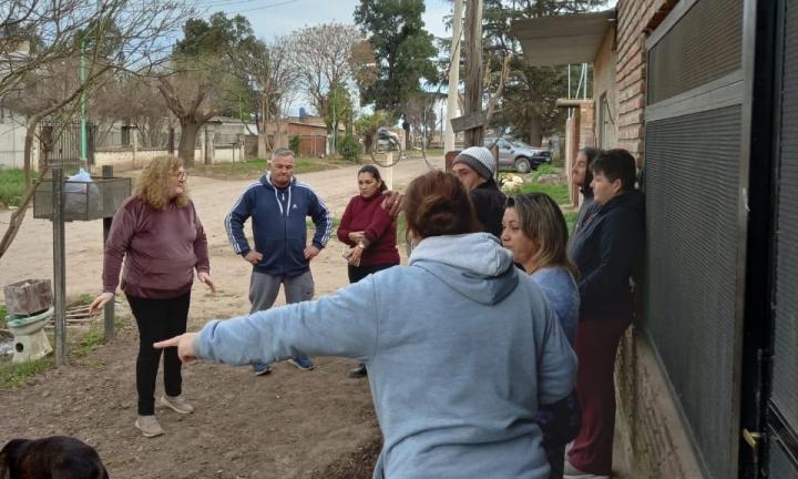 Alejandra Chena pidió mejoras para Barrio Adelina Centro