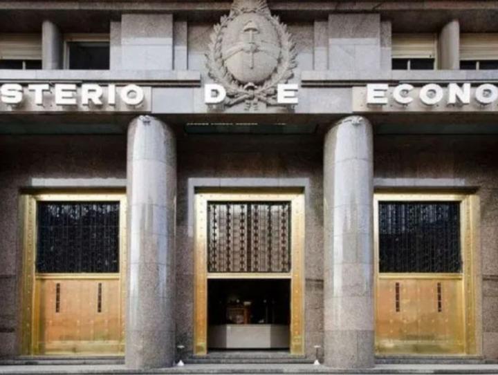 Deuda: los títulos emitidos por el Tesoro ya representan el 43,1% del activo de los bancos