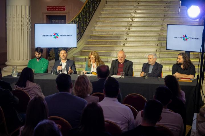 Debates Federales: un nuevo espacio de diálogo y reflexión sobre el rol de la Región Centro 