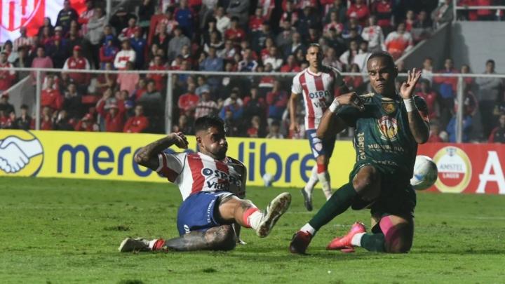 Unión, afuera de la Copa Sudamericana tras caer ante Mushuc Runa