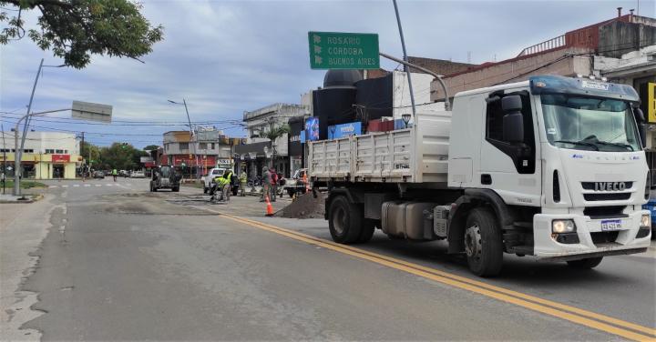 Comenzaron los arreglos en la avenida 7 de marzo entre Hipólito Yrigoyen y Centenario