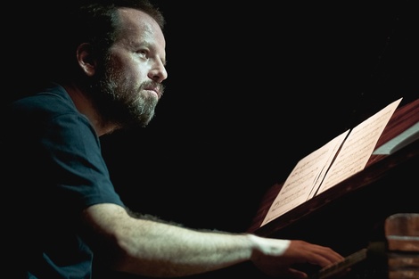Llega a Santa Fe el pianista y compositor Diego Schissi con una propuesta formativa única