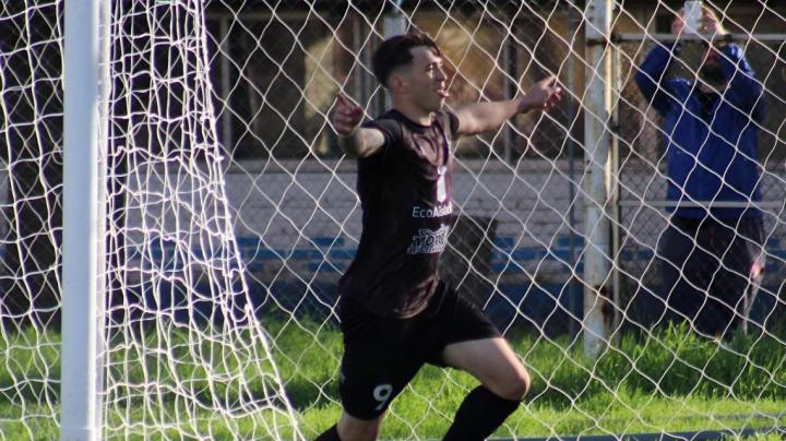 Primera de Liga Santafesina: Academia AC se impuso ante Ciclón Racing por 1 a 0 y respira en la tabla
