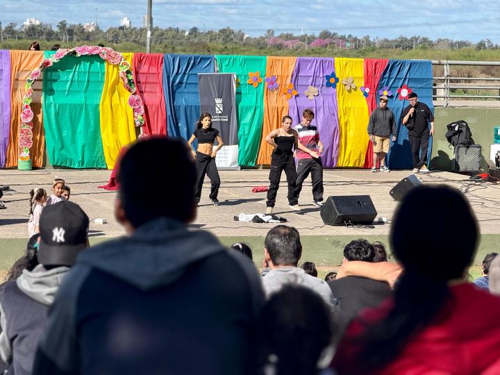 La Municipalidad celebró con gran convocatoria la llegada de la Primavera