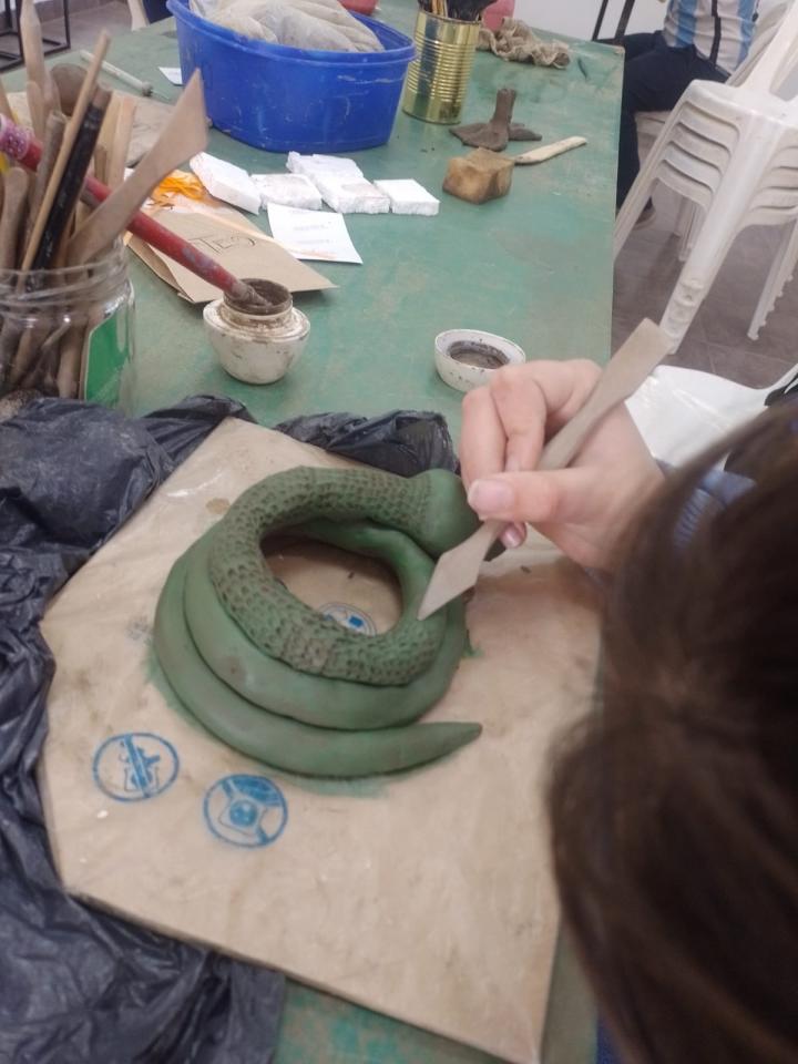 El Taller de Cerámica experimental para niños realiza  una muestra