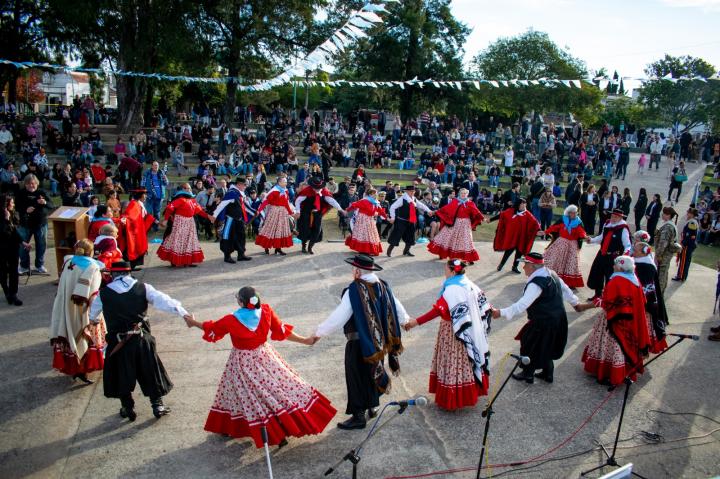 Santo Tomé festejó un nuevo aniversario del primer gobierno patrio